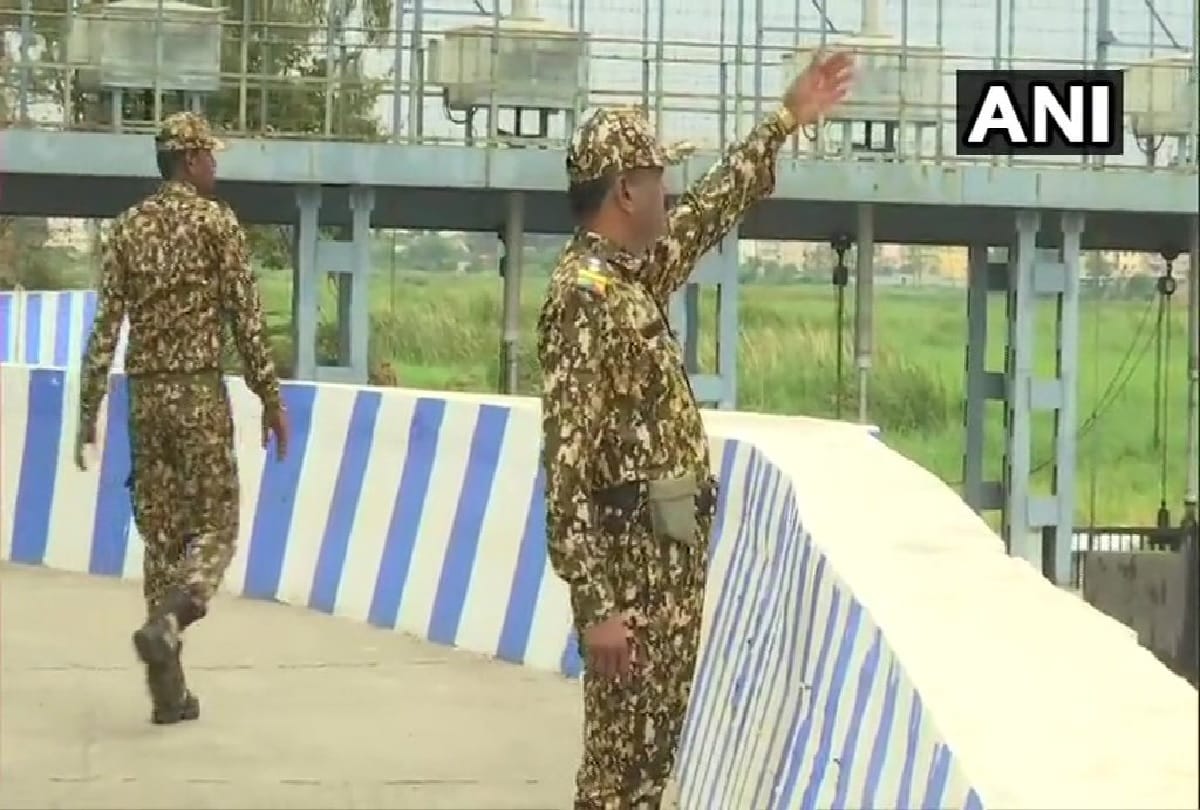 Bengaluru Mahanagara Palike deployed Marshals to protect Varthur lake from garbage
