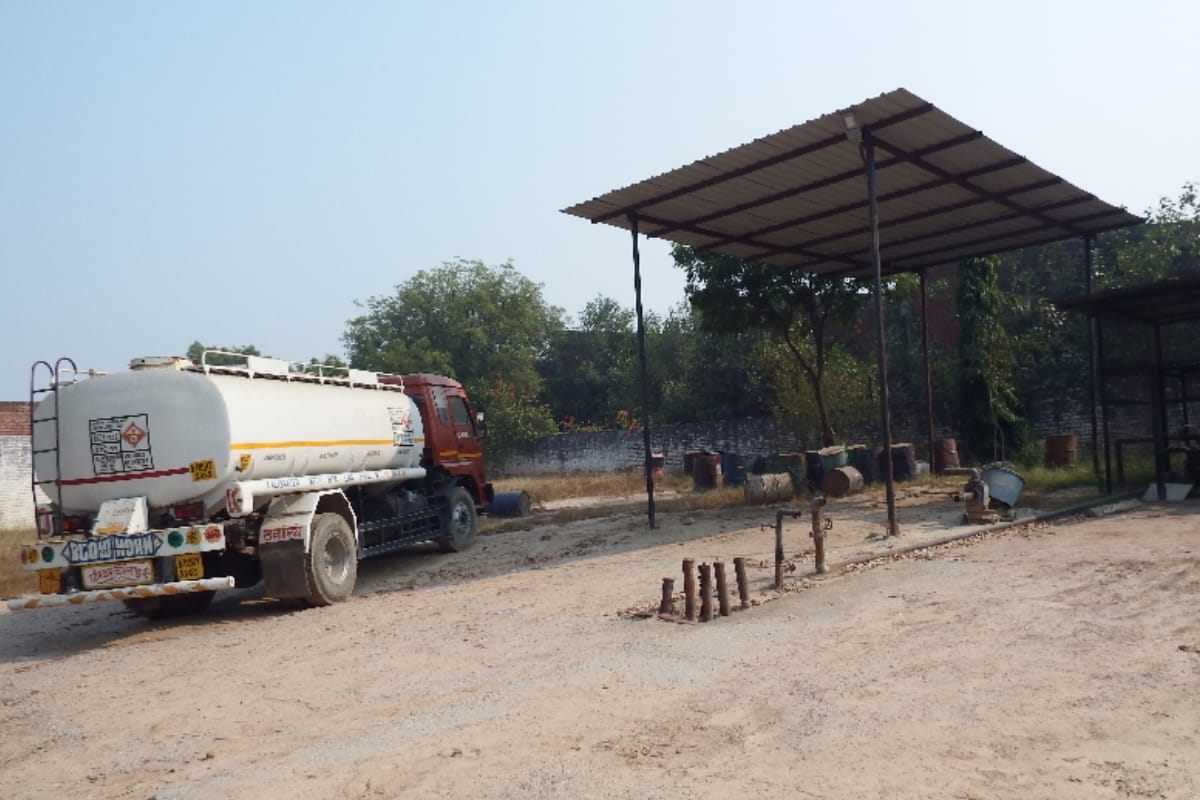 Fake oil case: Muzaffarnagar administration is waiting for the investigation report for action even after Two weeks