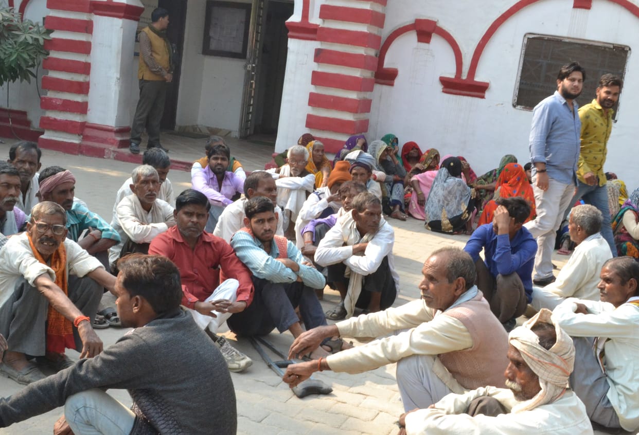 protest angest police, etah, crime