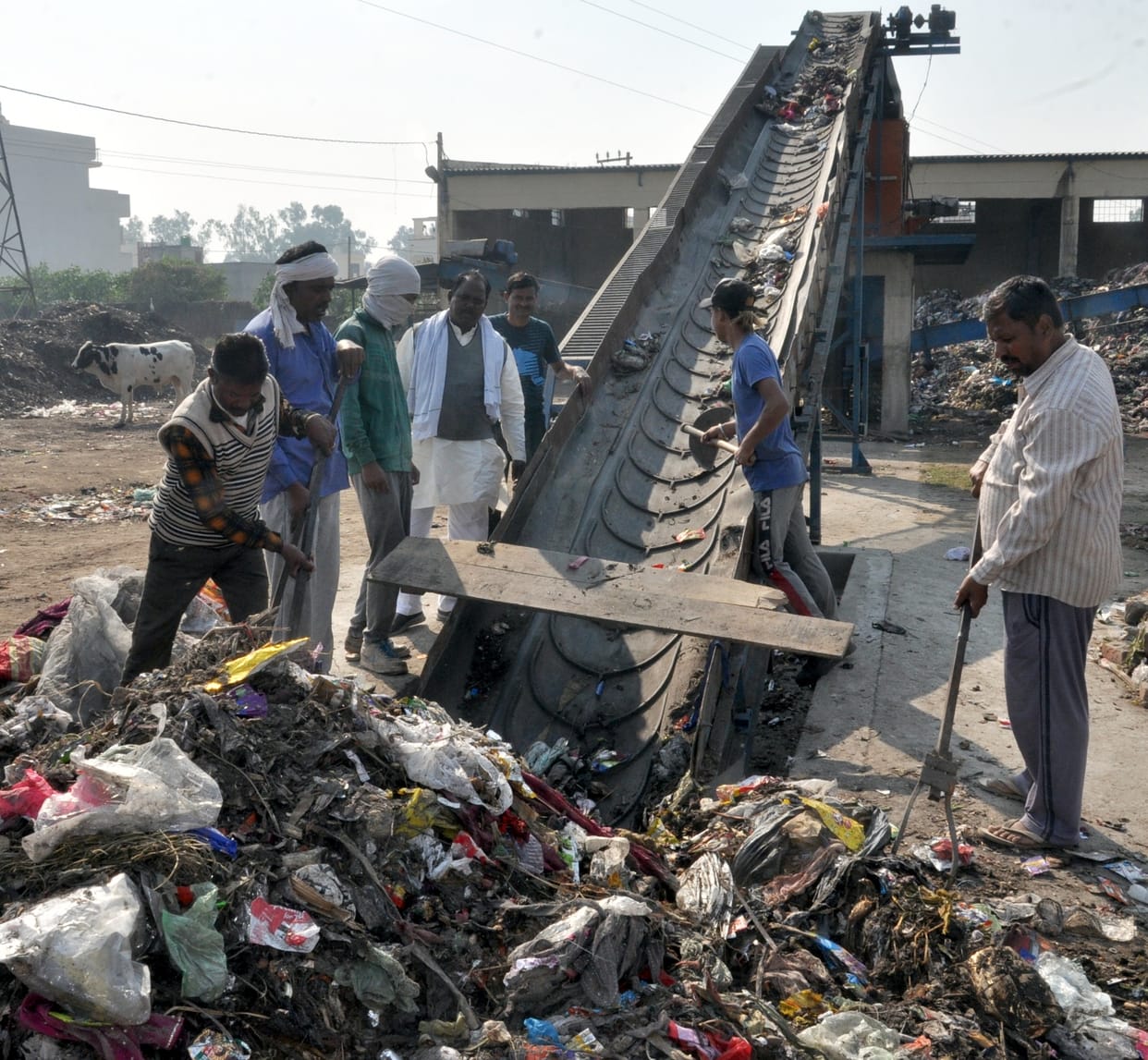 Garbage disposal plant operational, buyers of material not found