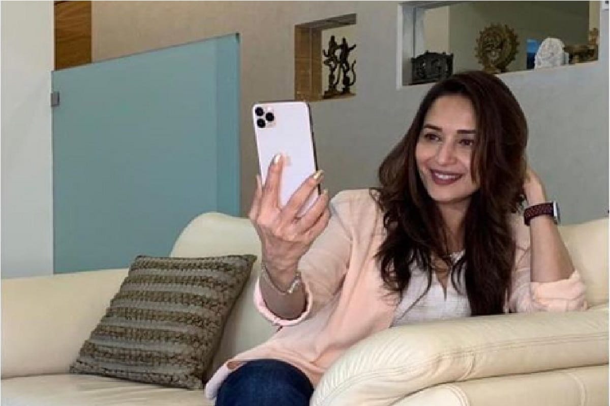 fan asked how many times have seen hum aapke hain kou madhuri dixit gives reply