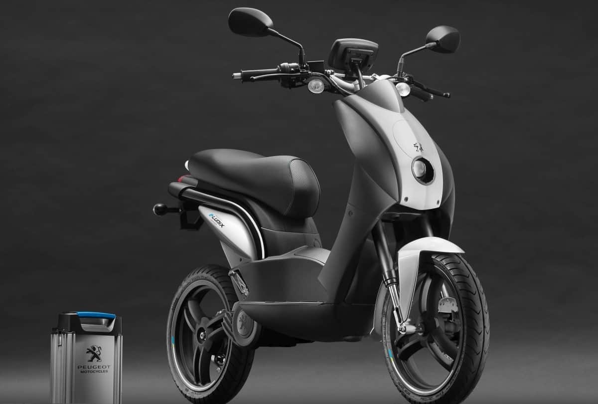 Made In India e scooter Peugeot e Ludix in Joins French Presidential Fleet run 50KM full charge