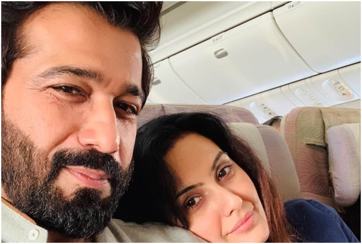 bigg boss ex contestant kamya panjabi share wedding card with shalabh dang
