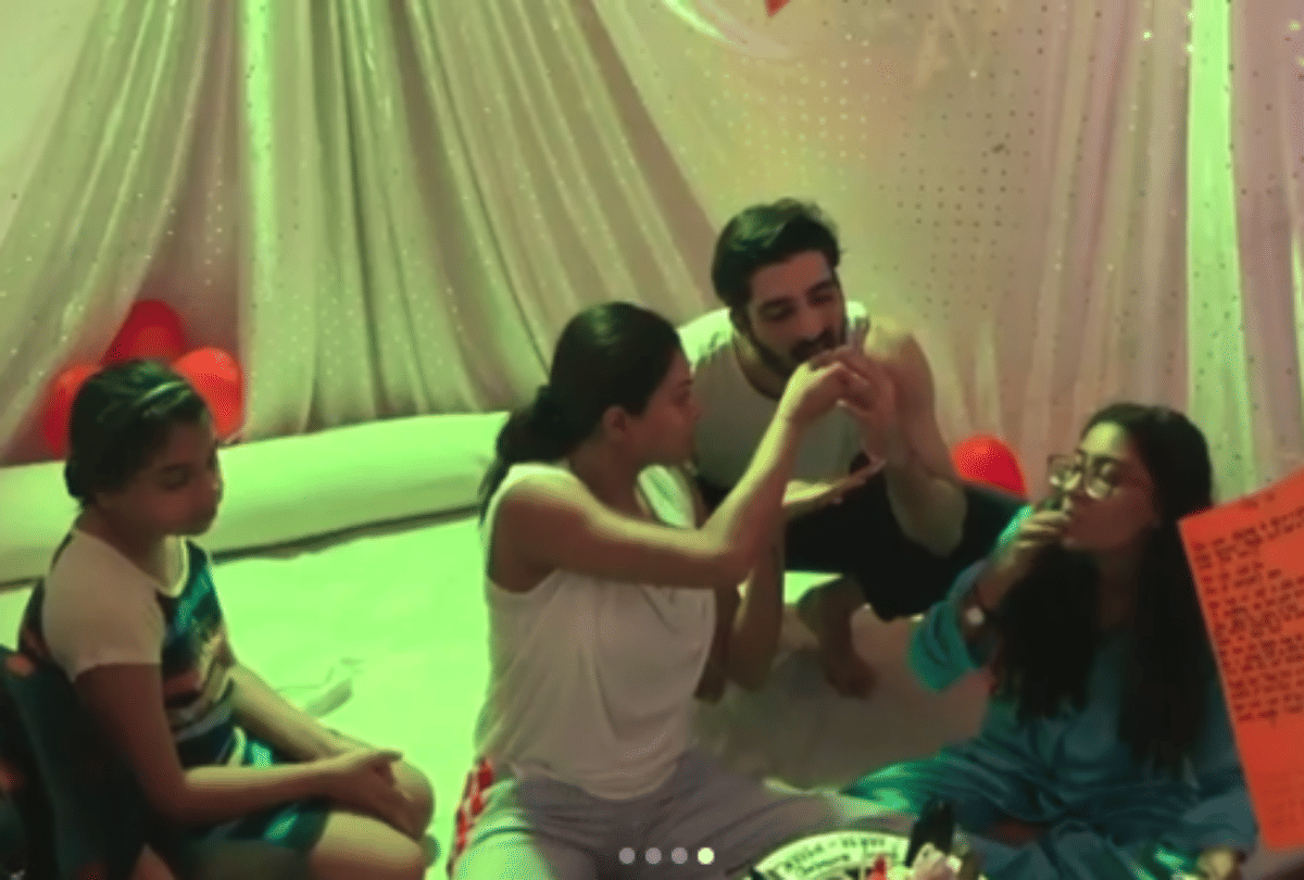 sushmita sen birthday surprise party from rohman shawl