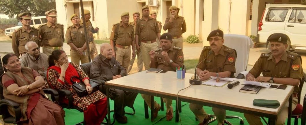 bujurgon kee dhaal banega naya savera projekt
