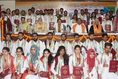 Governor Anandi Ben Patel in convocation day of khwaja moinuddin chisti Urdu Arabi Farsi university