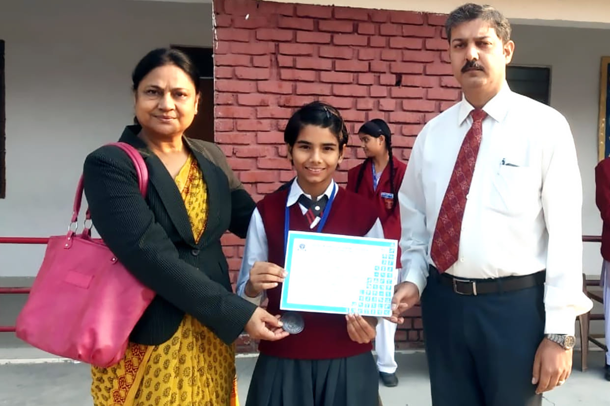 Shranarvi got third place in gymnastics