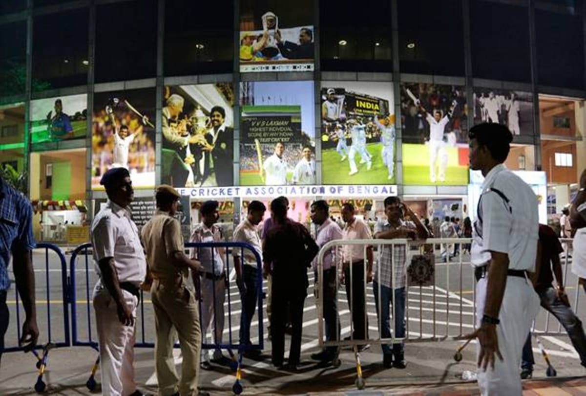 INDvBAN: Six held for black marketing of tickets in Day Night test match outside Eden Garden