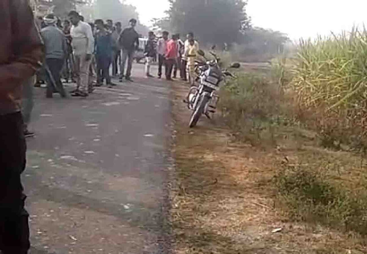 Youth murdered in fatehpur , dead body found in field