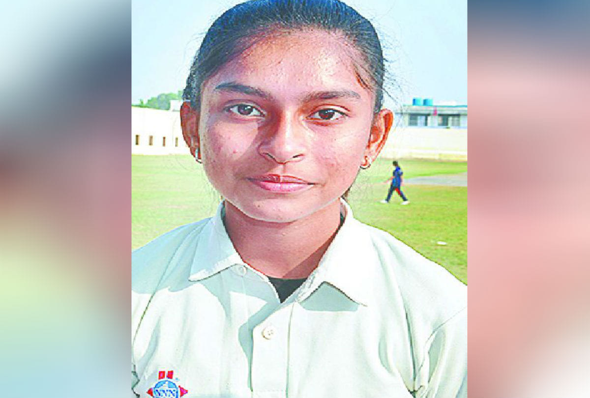 Secondary State Cricket Championships Rickshaw driver and farmer's Daughter Plays in Agra