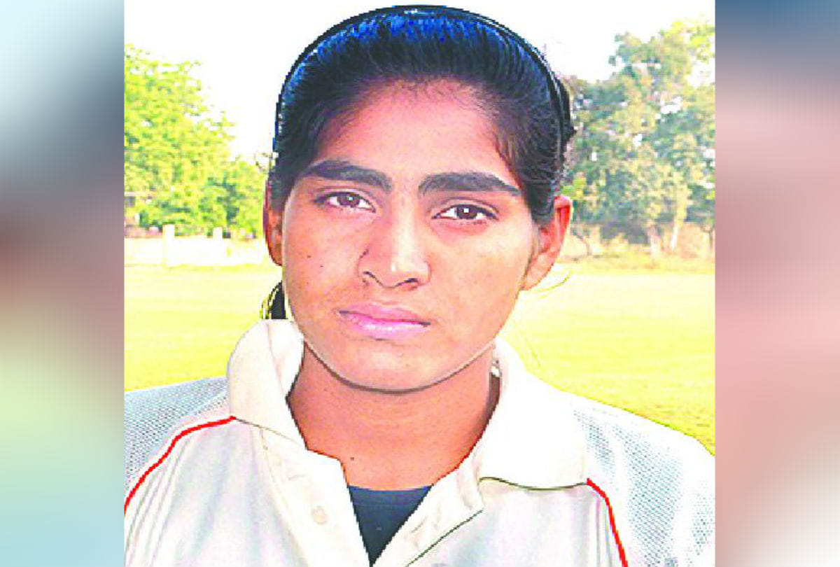 Secondary State Cricket Championships Rickshaw driver and farmer's Daughter Plays in Agra