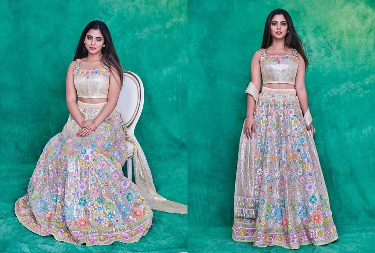 isha ambani looks classy bridesmaids in floral lehenga
