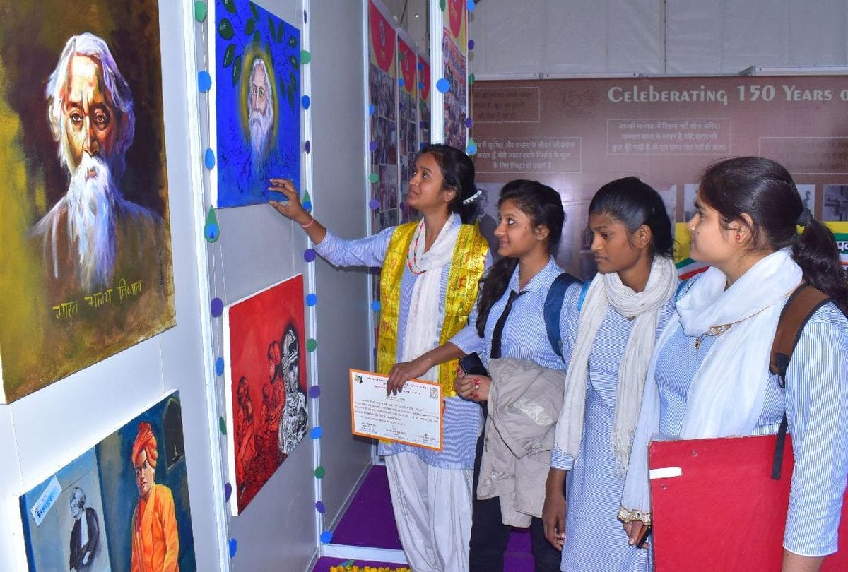 ABVP renamed aligarh and firozabad on poster in exhibition