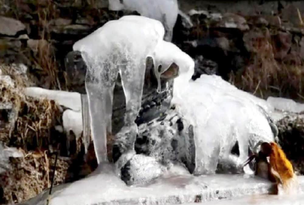 New Year 2021: Snow Shivling of Baba barfani in niti valley Near China border first photo of this year