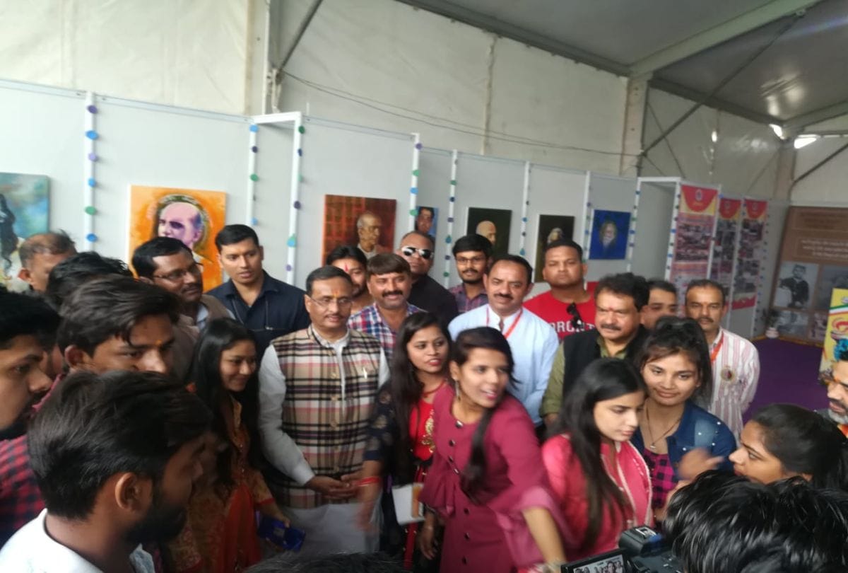 Deputy CM Dinesh Sharma Says No Cast For Education Over Bhu in Agra