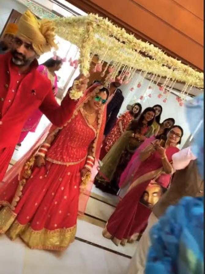tv serial madhubala actor gunjan utreja get married with girlfriend deepika