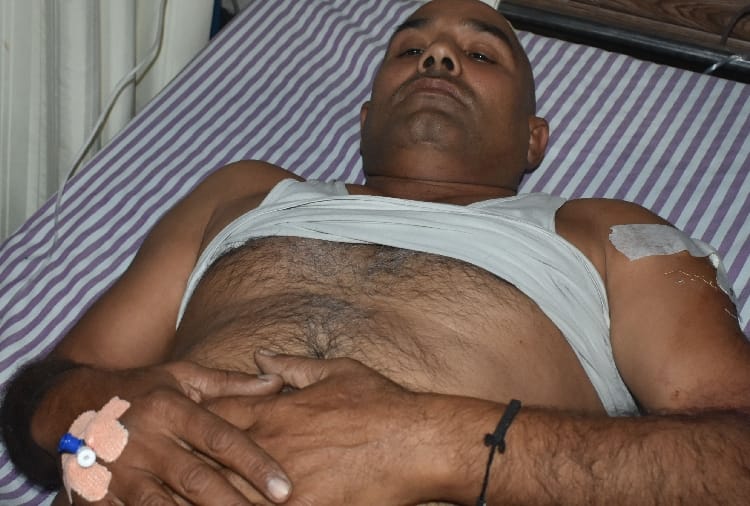 Firing on Tour & Travel company owner, admitted in hospital
