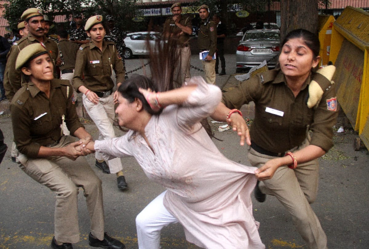 JNU fee hike protest abvp students, government can partially rollback all update