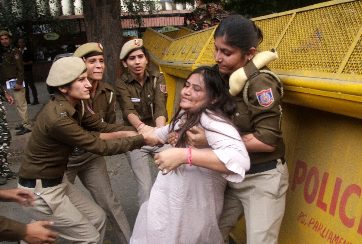 JNU Administration appeals student to returns Campus