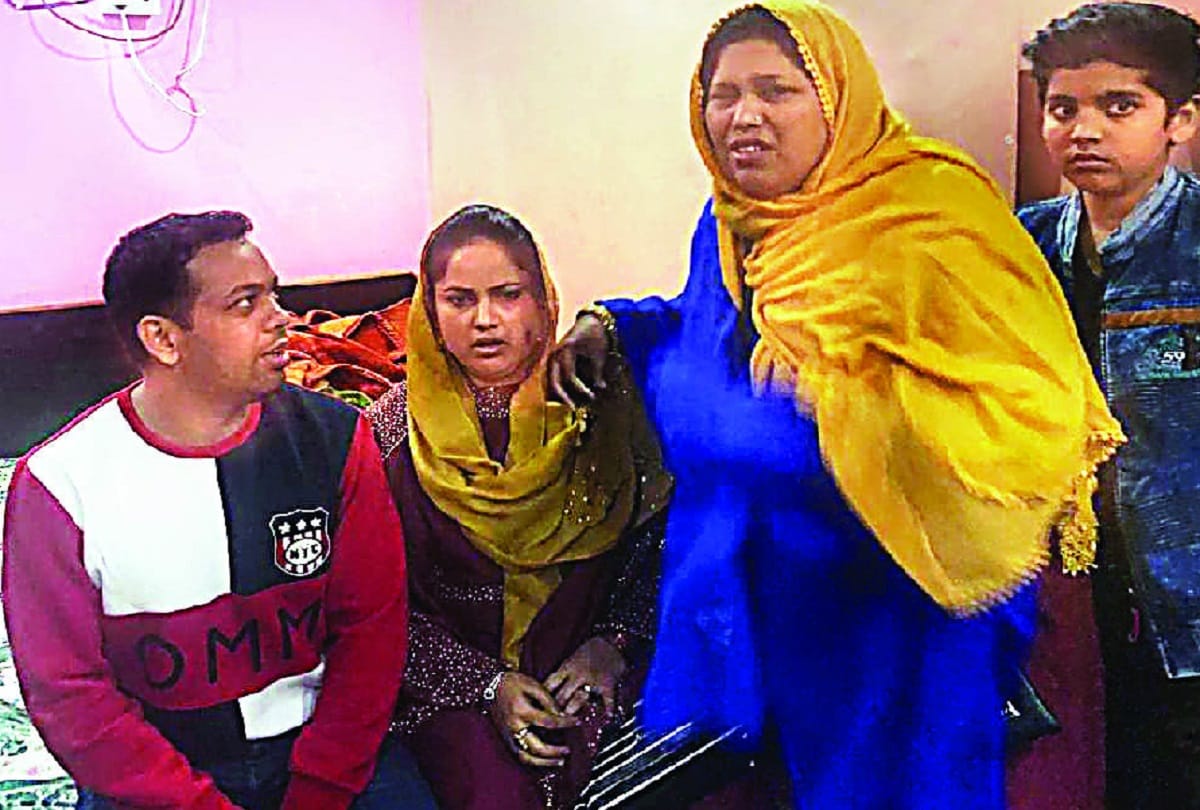 Delhi Police took Sohrab and policemen wife-sister and hotel manager in jail