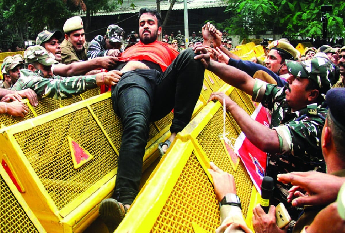 JNU may roll back increased fees 