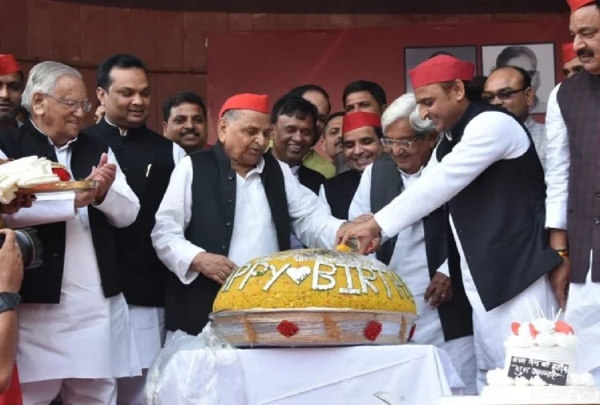 Mulayam Singh Yadav's 81st birthday celebration in Lucknow.