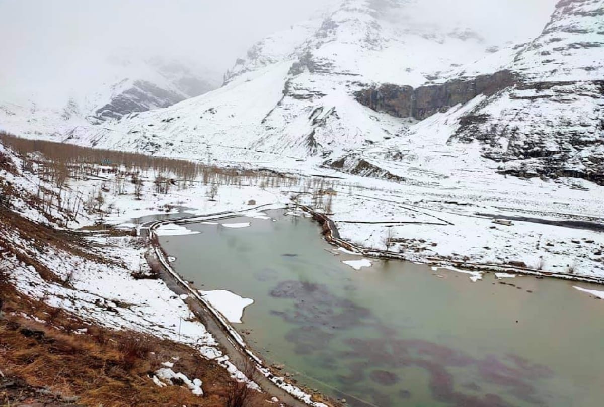 Himachal: Three religious trips stopped due to snowfall in the mountains