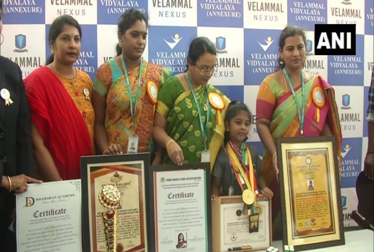 Indian girl 6 year old Sarah became worlds youngest genius, solved rubic cube puzzle in record time