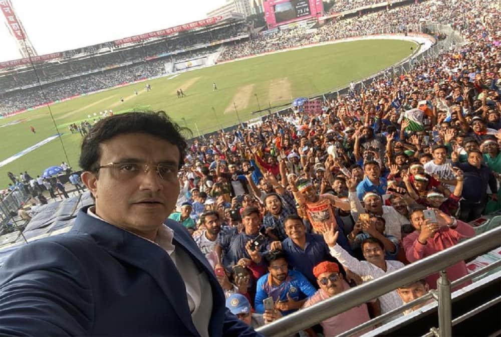 Sourav Ganguly Birthday Special: Saurav Ganguly Dressed Up as a Sardar for attending Durga visarjan