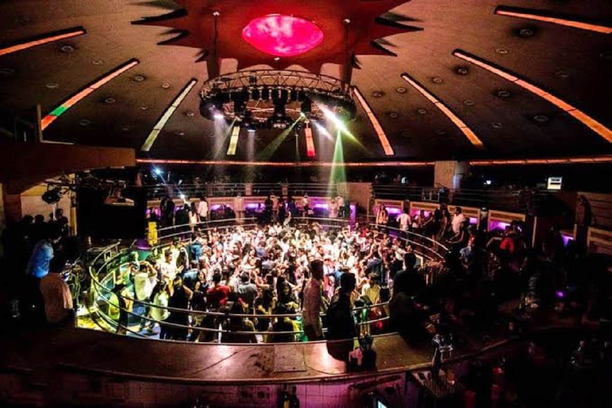 some of the famous night club and lounges which are popular among youngsters