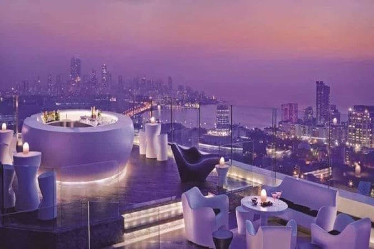 some of the famous night club and lounges which are popular among youngsters