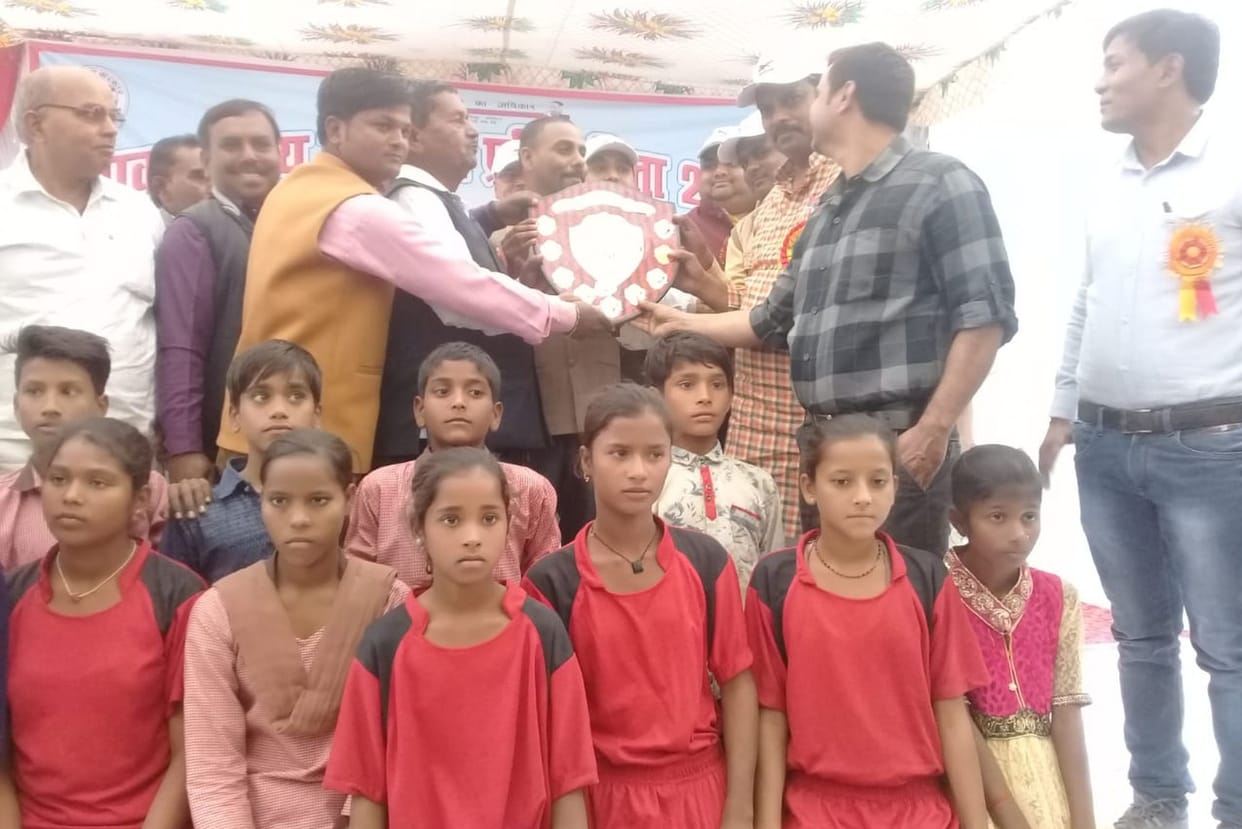 306 participants of sports competition honored