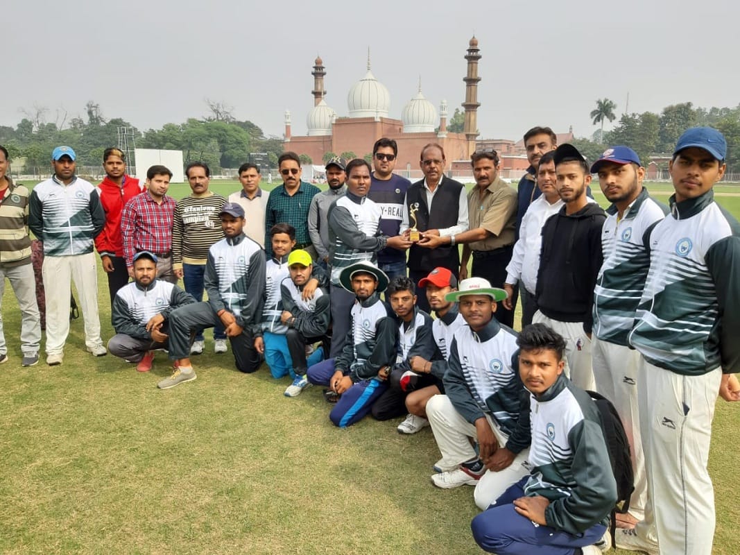 Ambedkar university beats chaudhary charan singh university in cricket tournament at Aligarh 