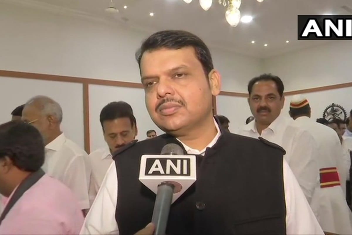Devendra Fadnavis appeared in Nagpur court in hiding criminal information in affidavit