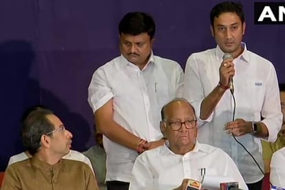 Maharashtra politics live updates Sharad pawar thackeray press conference on fadnavis ajit govt