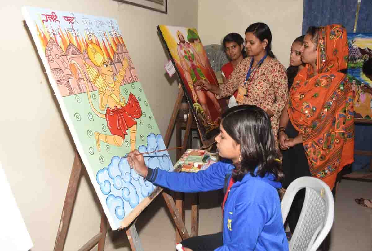 Muslim students made paintings based on Ramcharitmanas