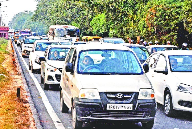 ambala chandigarh highway traffic jam due to mohali ssp son marriage