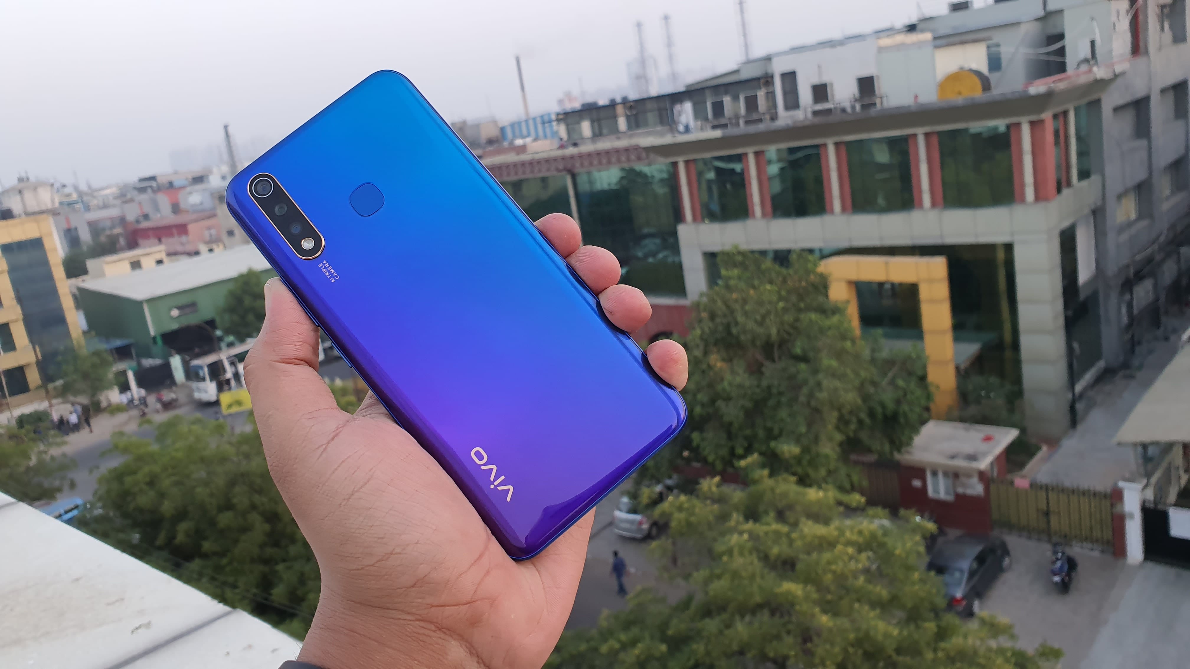 vivo u20