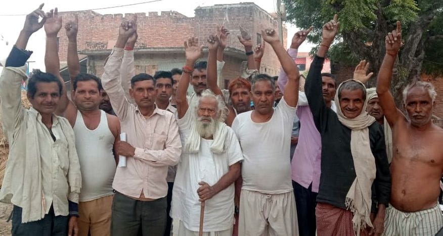 dheerapur nagariya ke aadhe kisaanon ko nahin milee sammaan nidhi