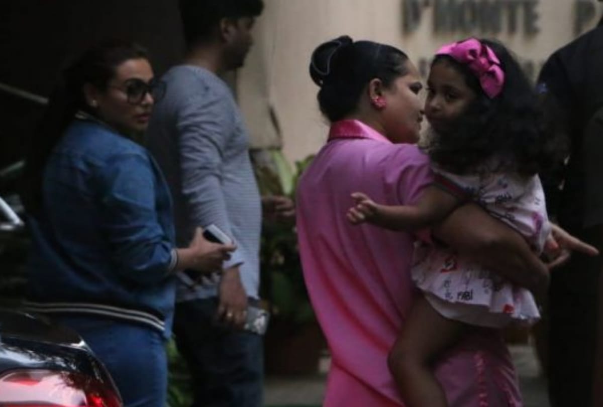 riteish deshmukh and genelia d souza son riaan birthday celebration