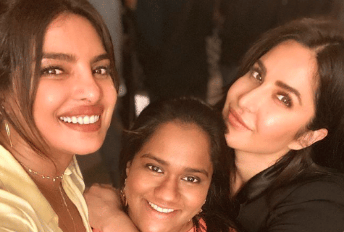 katrina kaif share picture with priyanka chopra and arpita khan