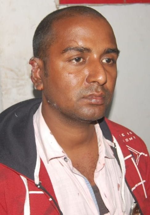 a sabhasad cut the ear of a man