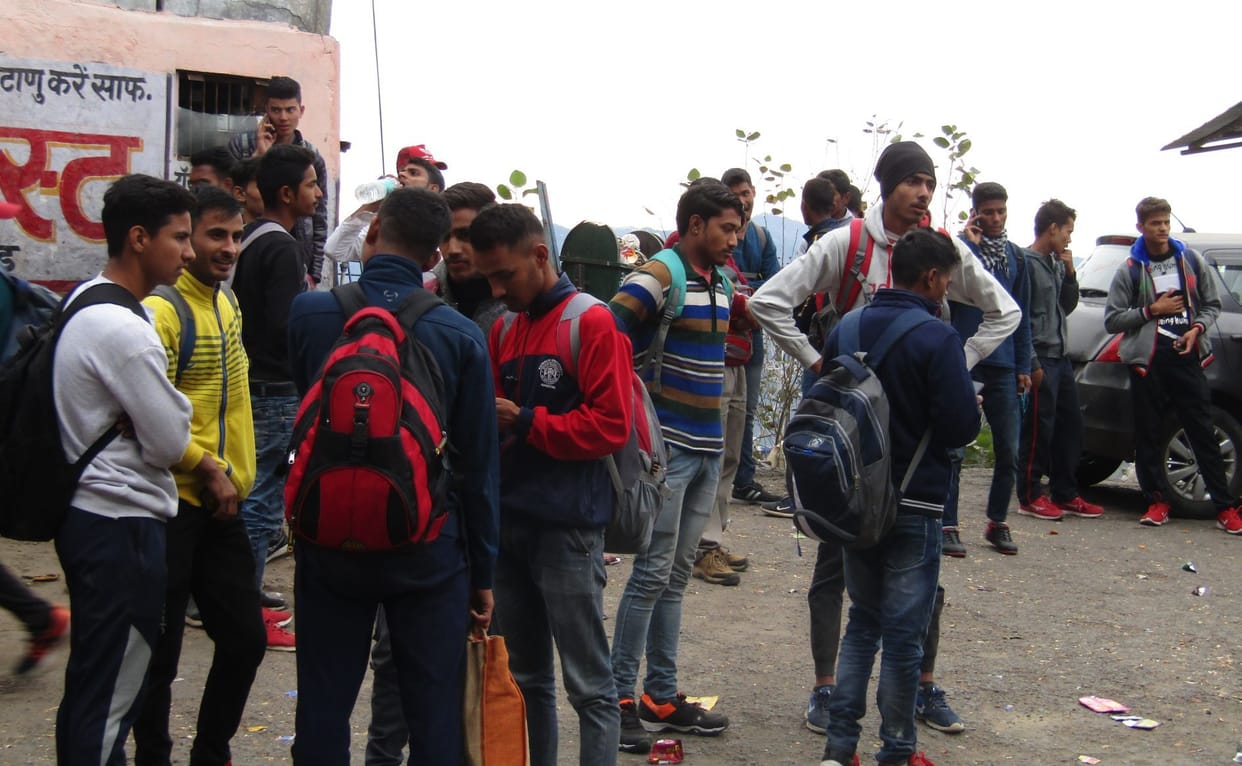 CROWD OF YOUTH GATHERED TO RECRUIT ARMY