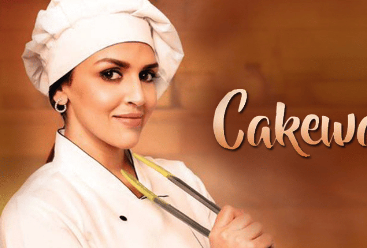 Esha Deol Talks About Her First Compliment From Dharmendra After 17 Years
