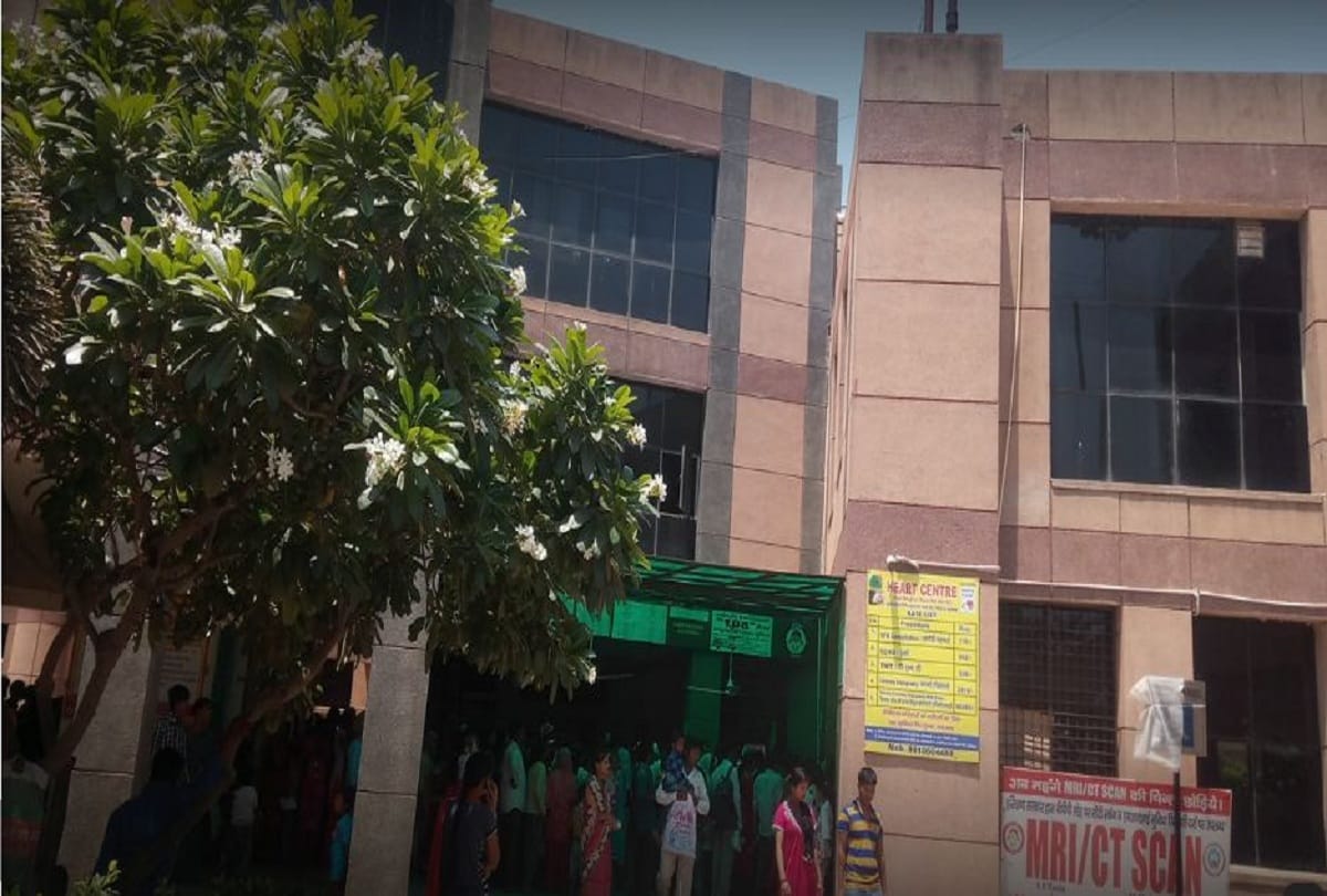 Gurugram delivery in auto no ambulance in citizen hospital