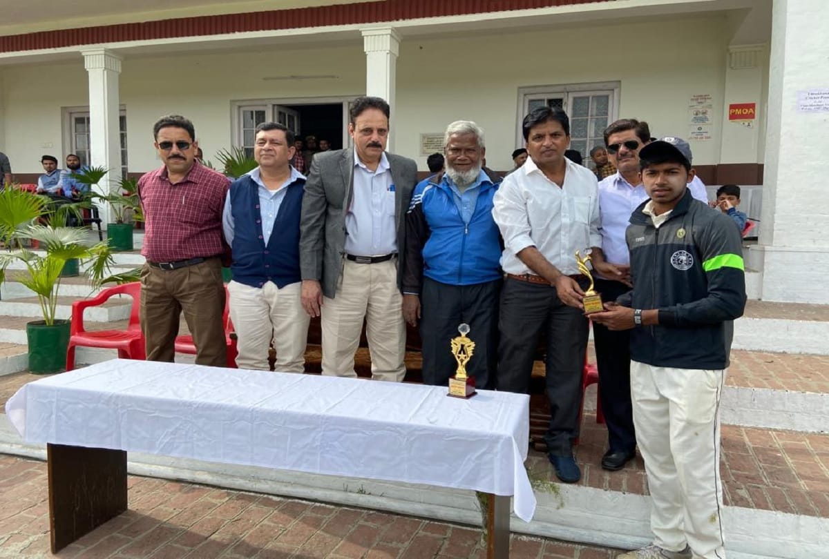 North Zone inter university cricket tournament AMU defeats IIMT Meerut