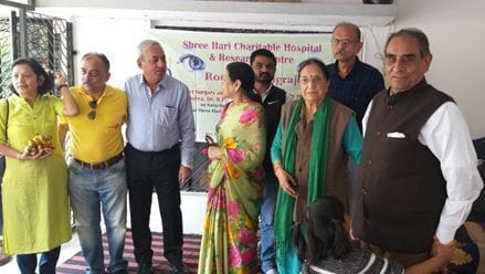 eye test camp organised by Roatary Club Prayagraj