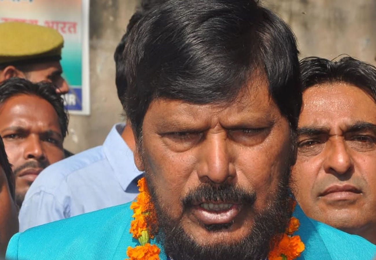 Ramdas Athawale gave big statement about Maharashtra government in kanpur