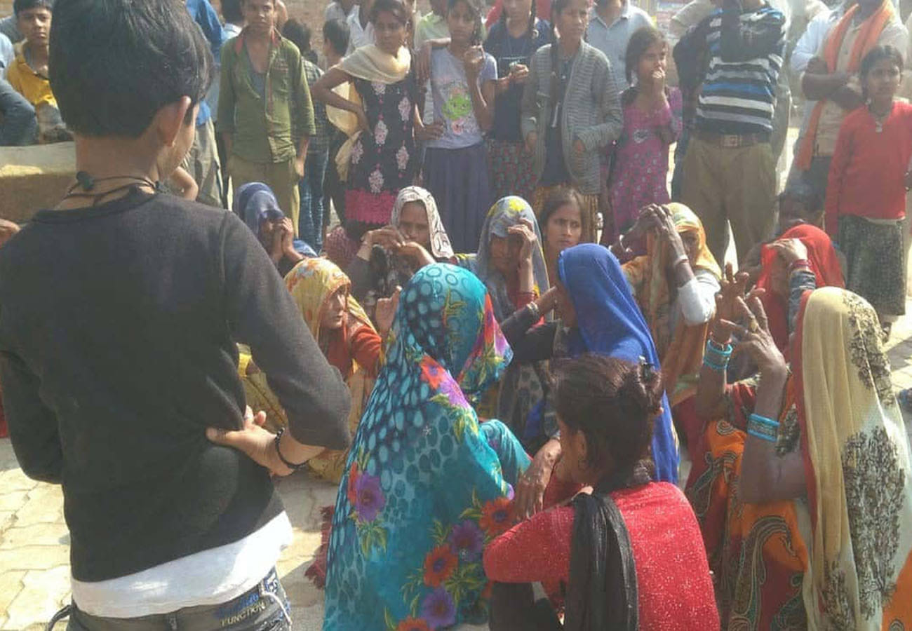 Teenager uproar over insistence on going with boyfriend in hamirpur
