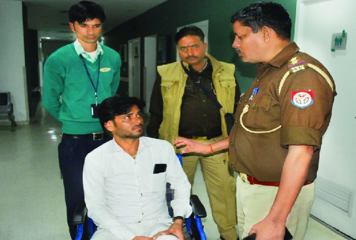 Bike riders firing in Barat one dead six injured in hapur